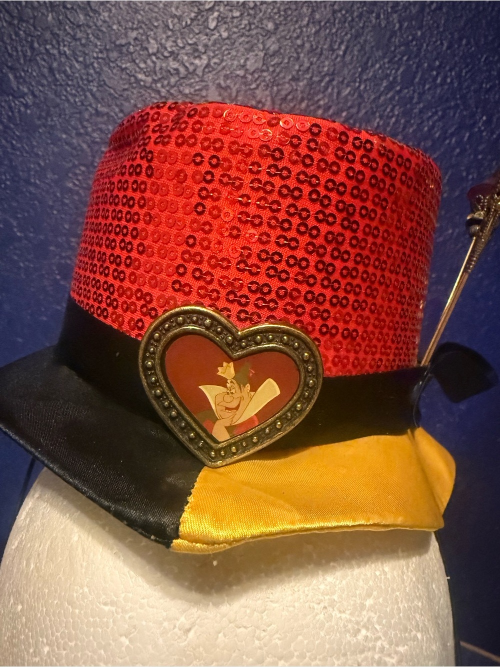 ❤️Vintage Disneyland Park Queen of Hearts Facinator Hat! 👑